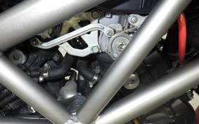 HONDA VTR 250 Gen. 2 MC33