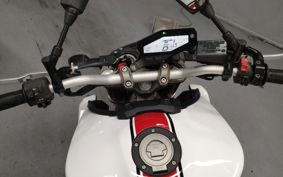 YAMAHA MT-09 RN34J