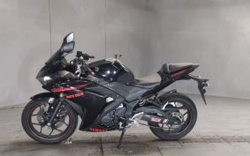 YAMAHA YZF-R25 RG10J