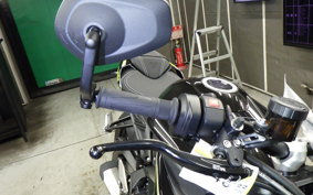 TRIUMPH STREET TRIPLE RS 2026