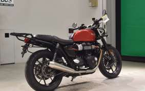 TRIUMPH STREET TWIN 2019