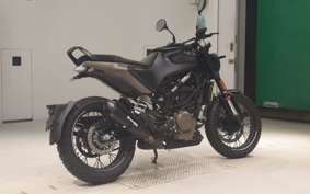 HUSQVARNA SVARTPILEN 401 2024