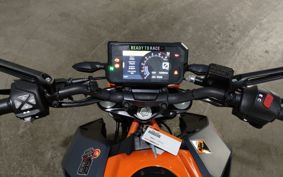 KTM 390 DUKE 2025 JPJ40