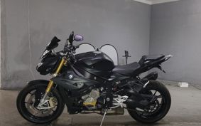 BMW S1000R 2015 0D02