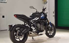 TRIUMPH TRIDENT 660 2025