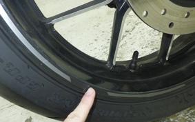 SUZUKI ｼﾞｸｻｰ250SF 2002 ED22B