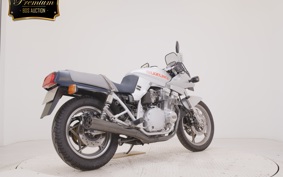 SUZUKI GSX750S KATANA 1983 GS75X