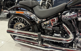 HARLEY FXBR 2023 YEZ