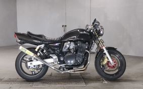 SUZUKI INAZUMA 400 GK7BA