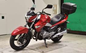 SUZUKI GSR250