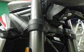 TRIUMPH STREET TRIPLE RS 2021