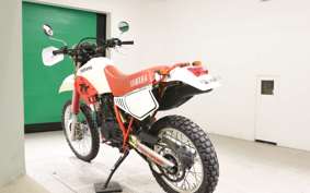 YAMAHA TT250