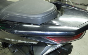 HONDA PCX 150 2004 KF30