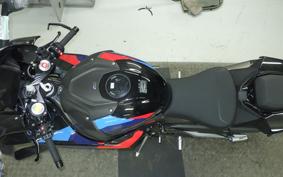 BMW M1000RR 2025
