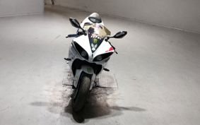 YAMAHA YZF-R1 2010 RN23