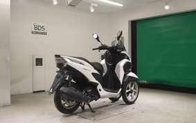 YAMAHA TRICITY 125 2000 SE82J