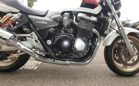 HONDA CB1300SF SUPER FOUR 1998 SC40