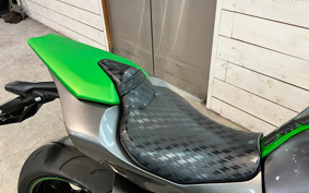 KAWASAKI Z1000 2014 ZRT00F