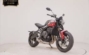 TRIUMPH TRIDENT 660 2026