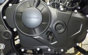 HONDA CB750 HORNET 2025 RH24