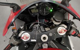 YAMAHA YZF-R1 2002 RN09