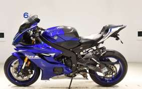YAMAHA YZF-R6 2019