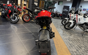 DUCATI DIAVEL V4 2023