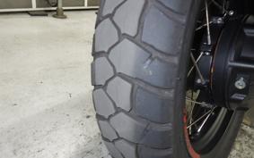 MOTO GUZZI V85 TT 2022
