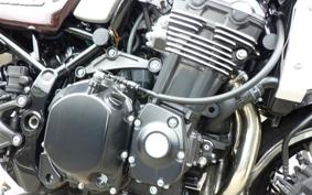KAWASAKI Z900RS 2025 ZR900K