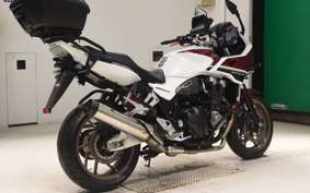 HONDA CB1300SB SUPER BOLDOR EP 2019 SC54