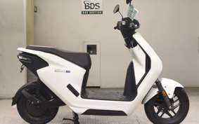 HONDA EM1 e: EF16