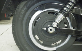 HARLEY XL883N 2014