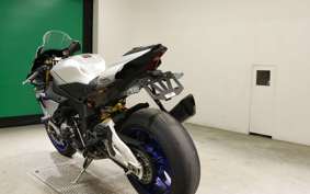 YAMAHA YZF-R1 M 2015