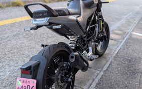 OTHER  HUSQUARNA SVARTPILEN125