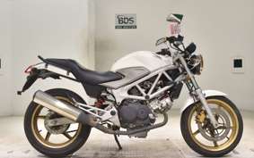 HONDA VTR 250 Gen. 2 MC33