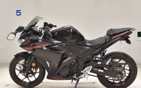 YAMAHA YZF-R25 A RG10J