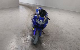SUZUKI GSX-R750 CW211
