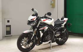 TRIUMPH STREET TRIPLE S 2021