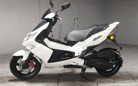 PGO G-MAX125 ..