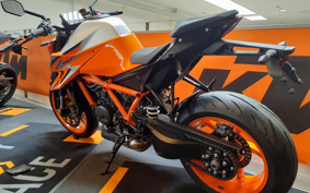 KTM 1290S-DUKE R EVO V3940