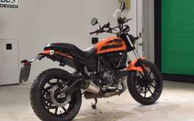 DUCATI SCRAMBLER SIXTY2 2016
