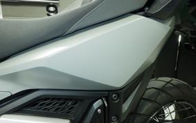 HONDA X-ADV 750 2025 RH21