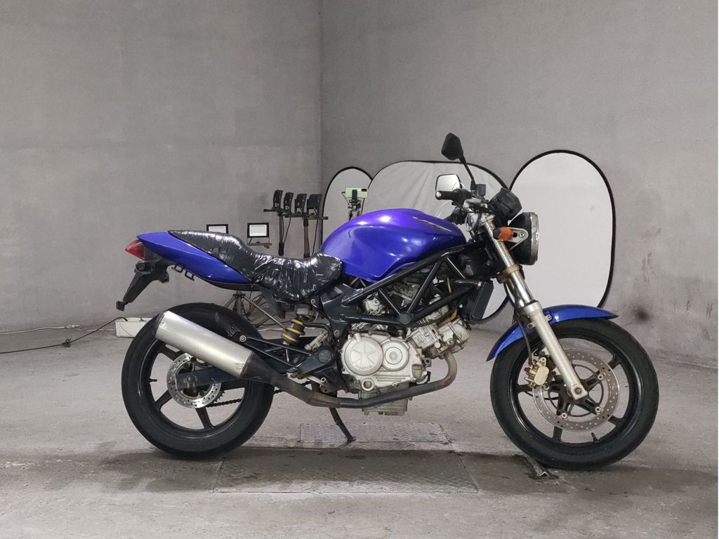 Фото Honda VTR 250 2002 с японского аукциона