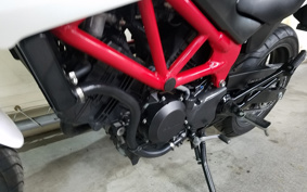 HONDA VTR 250 F MC33