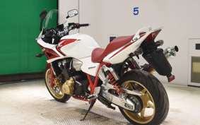HONDA CB1300SB SUPER BOLDOR A 2006 SC54