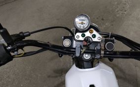 SUZUKI GLASS TRACKER BIG BOY NJ4DA