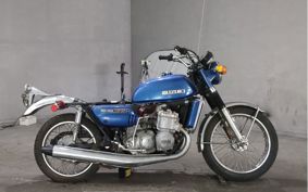SUZUKI GT750 GT750