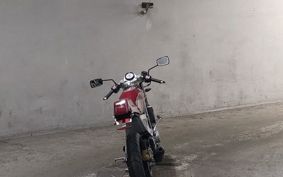 YAMAHA SDR200 2TV