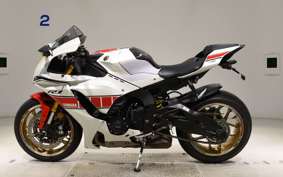 YAMAHA YZF-R1 2024