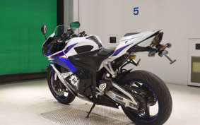 HONDA CBR600RR GEN 3 2011 PC40